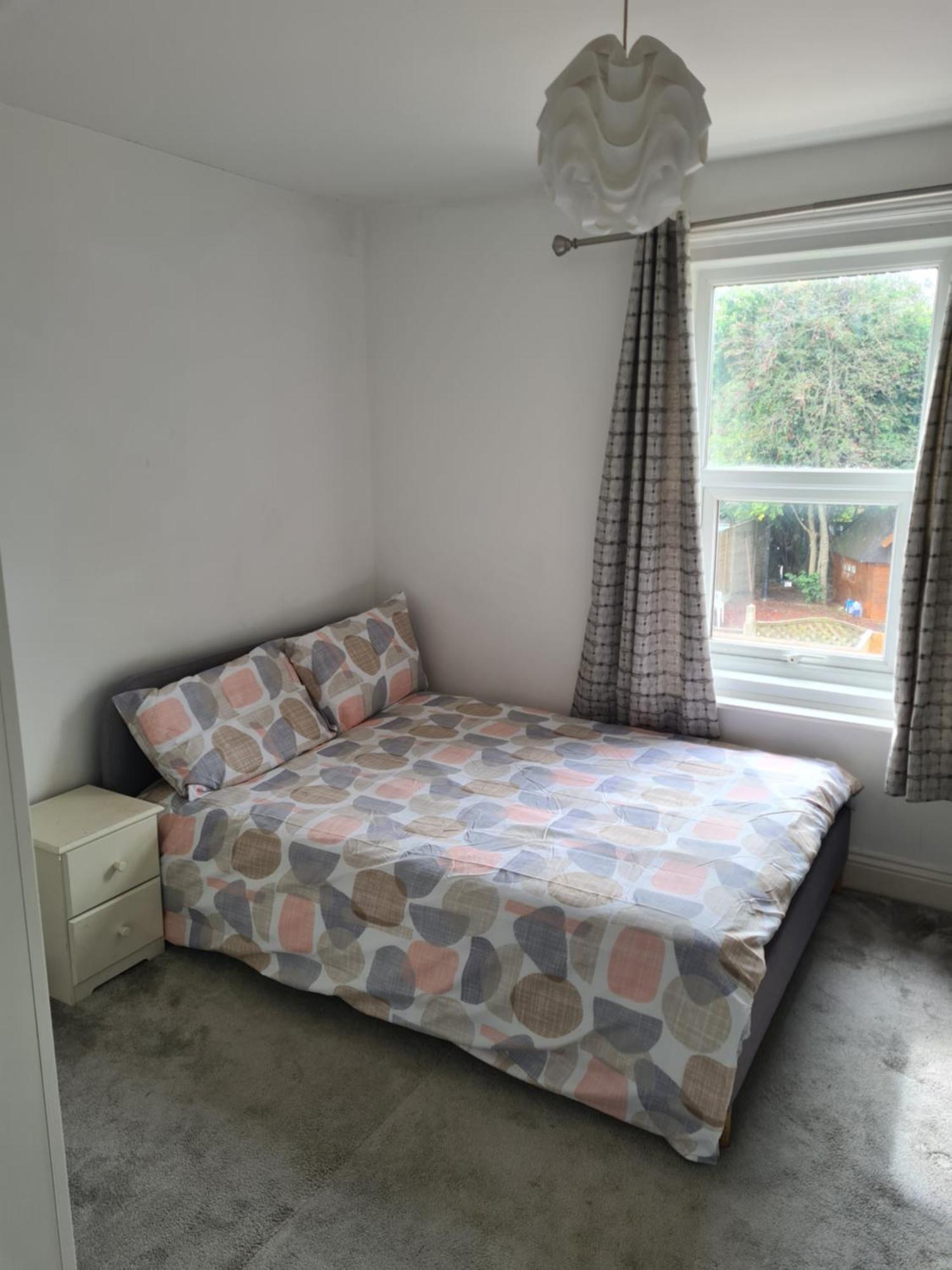 A Private & Beautiful Bedroom With Shared Bathroom In The Heart Of บอร์นมัธ ภายนอก รูปภาพ